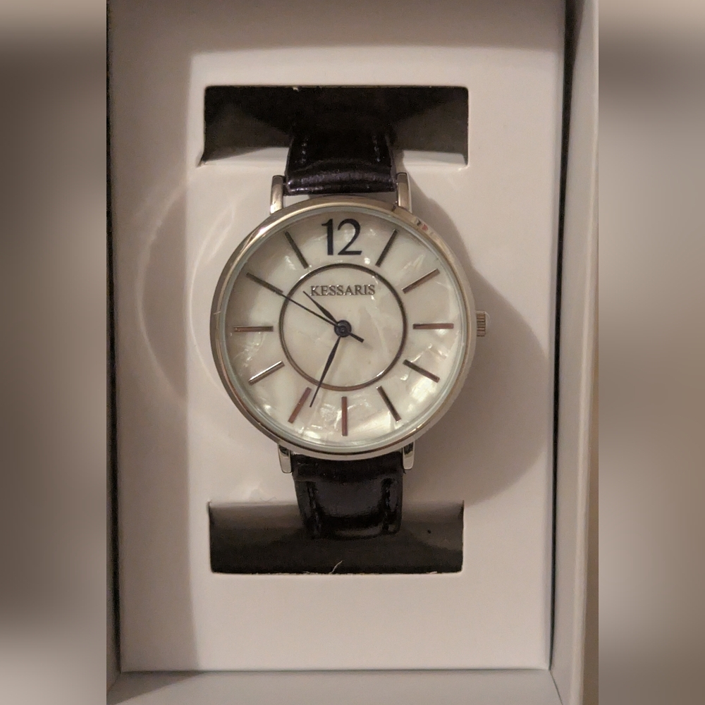Kessaris Quartz Watch Round Silver Tone Blue Faux Leather NIP